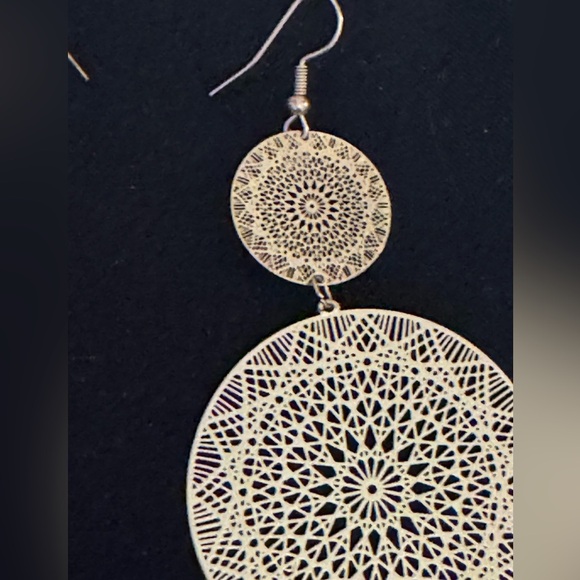 DOUBLE DREAMCATCHER DISC DROP EARRINGS GOLD TONE STUNNING - Picture 4 of 10
